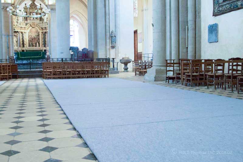 Laval : le chauffage revient à la cathédrale 5 Tapis-chauffant Cathedrale de Laval © (copyright) Diocèse de Laval