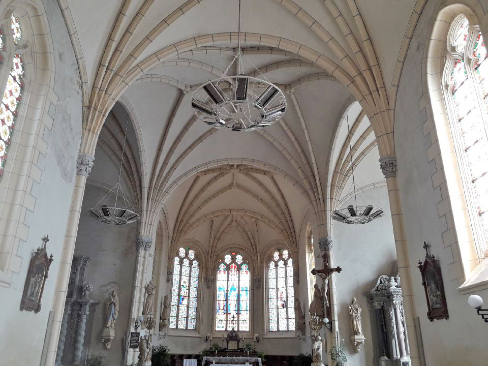 Chauffage de l’église de Saint Aubin de Luigné (49) 1 Nouveau chauffage pour l’église de Saint Aubin de Luigné