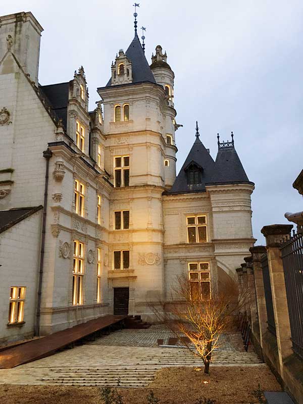 Eclairage de la façade du musée Pincé à Angers