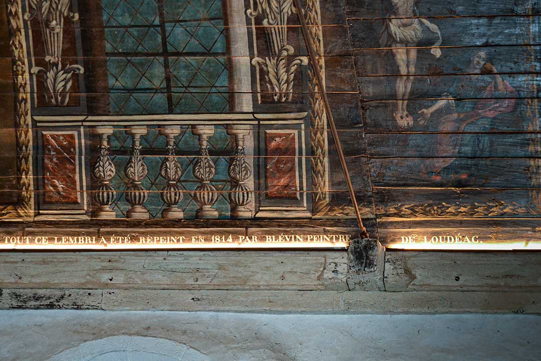Eclairage des églises. Méthodes et considérations 28 Mise en valeur des peintures et du mobiliers de Notre Dame de Carmés - Neulliac - 56