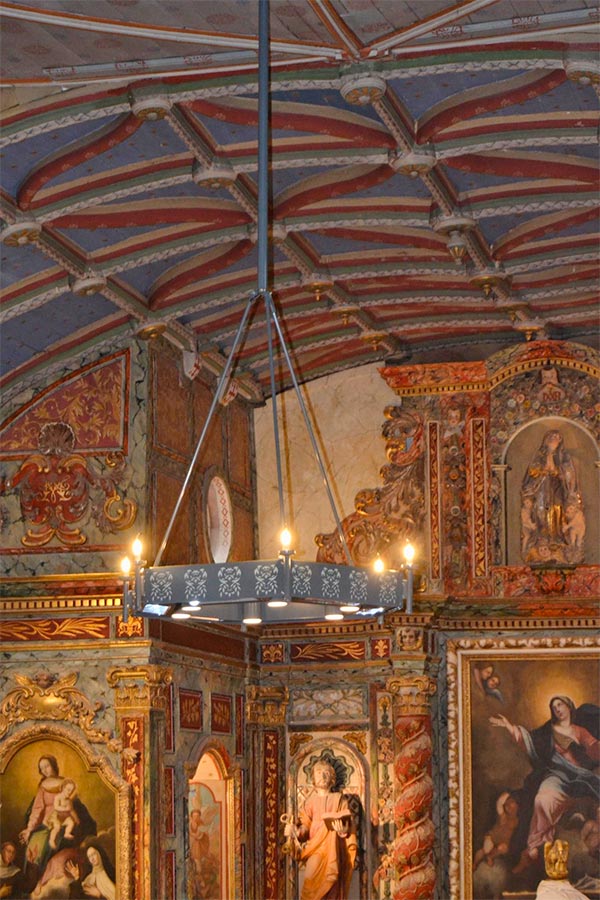Travaux d’électricité réalisés dans l’église Notre Dame de l’Assomption à Louhossoa